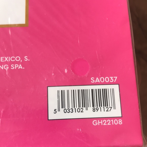 NWT Satin pillowcase and microfiber hair towel set - Picture 3 of 3